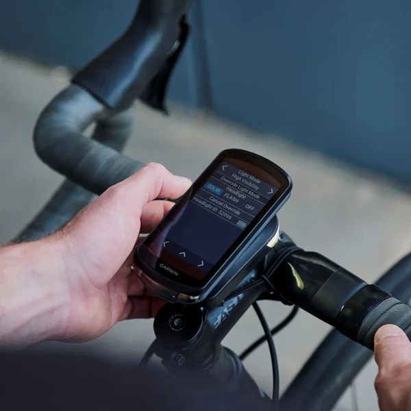 Control inteligent cu ANT+ si compatibilitate Garmin